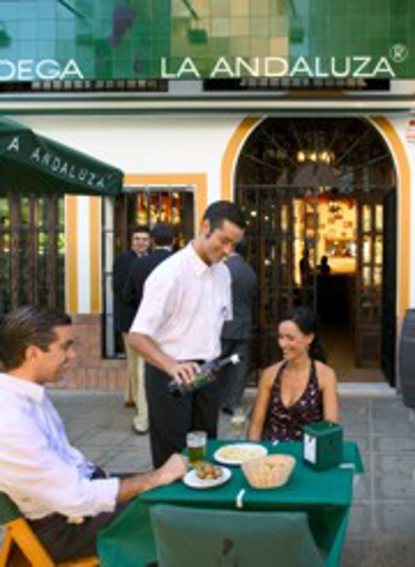 Bodega La Andaluza, Hosteler�a